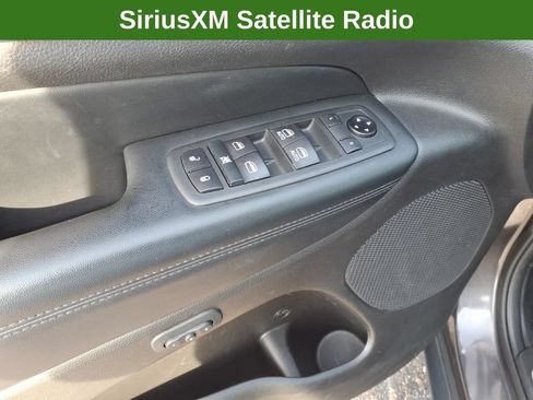 Used 2020 Jeep Grand Cherokee Limited AWD/4WD image 22