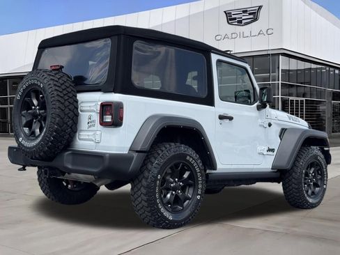 Used 2022 Jeep Wrangler Willys AWD/4WD image 7