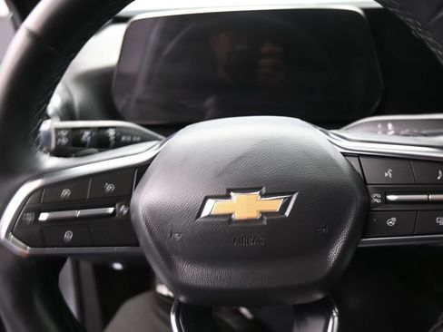 Used 2026 Chevrolet Equinox LT FWD image 16