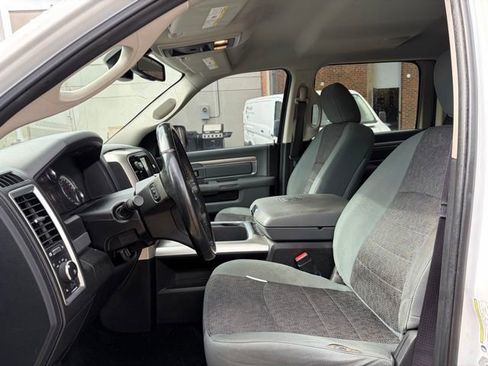 Used 2017 RAM 1500 Big Horn AWD/4WD image 17