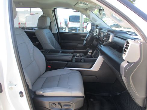 Used 2024 Toyota Tundra SR5 w/ SR5 Premium Package AWD/4WD image 13