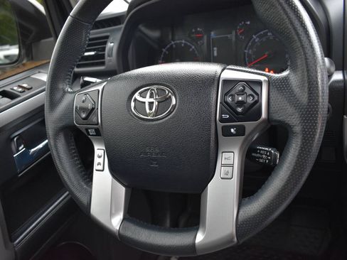 Used 2021 Toyota 4Runner SR5 Premium w/ Moonroof Package AWD/4WD image 27