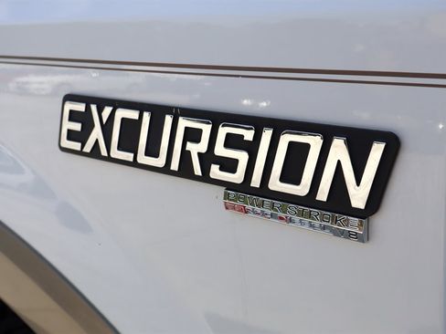 Used 2004 Ford Excursion Eddie Bauer AWD/4WD image 12