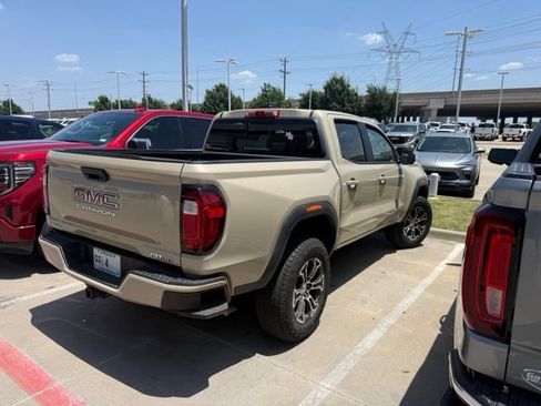 Used 2024 GMC Canyon AT4 AWD/4WD image 4