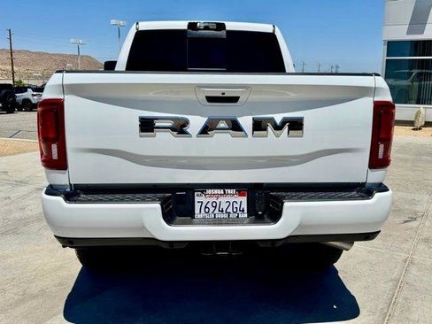 Used 2025 RAM 2500 Laramie AWD/4WD image 37