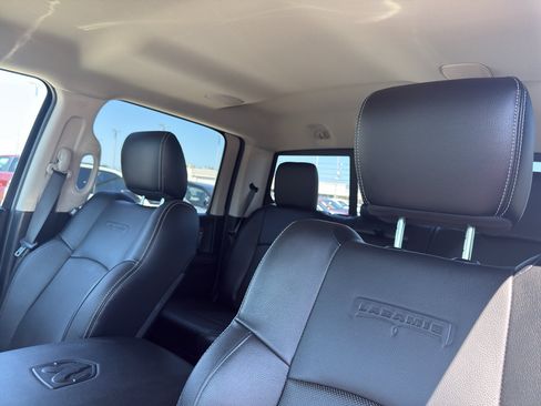 Used 2017 RAM 1500 Laramie w/ Convenience Group AWD/4WD image 28