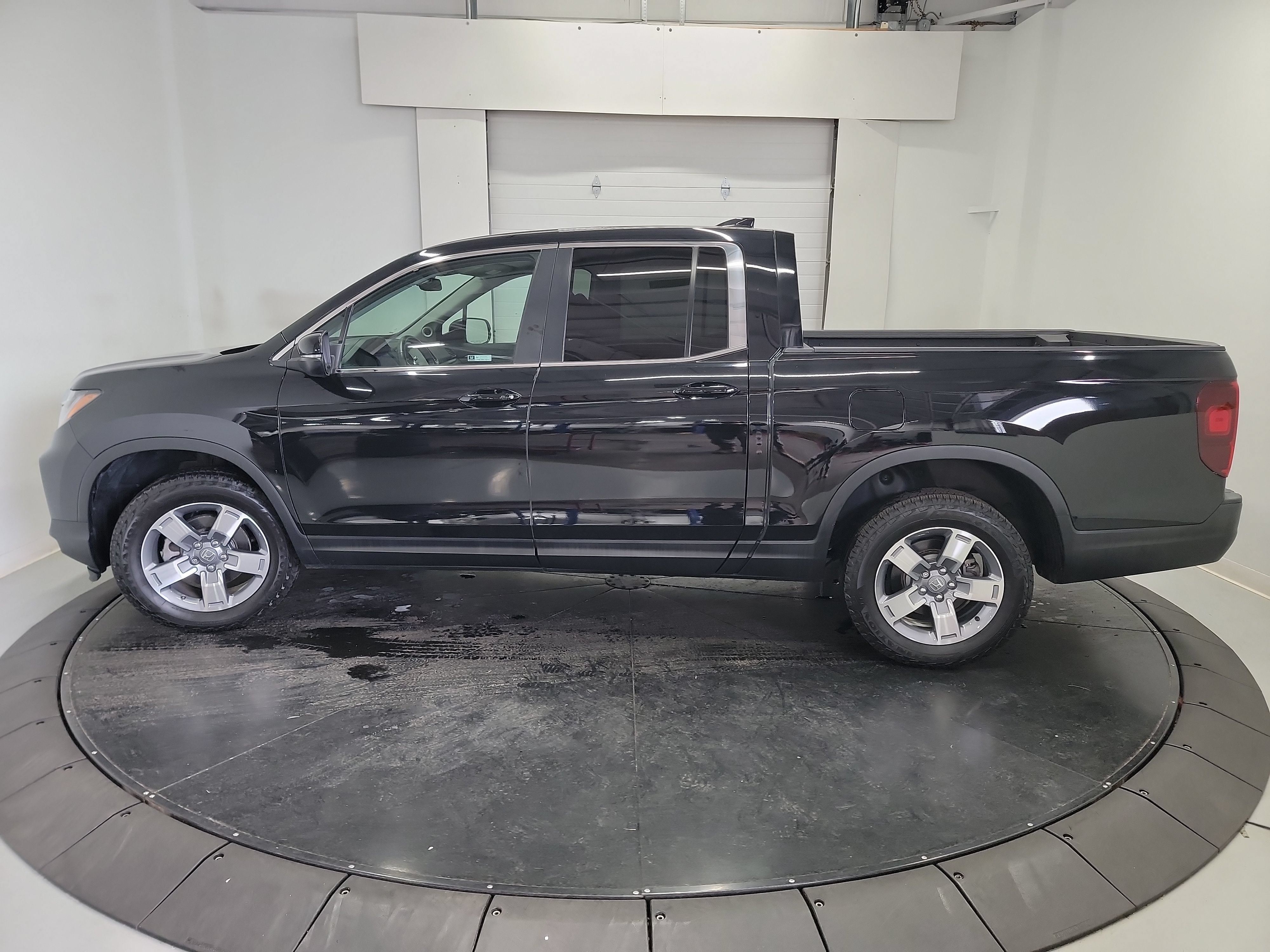 Used 2025 Honda Ridgeline RTL image 5