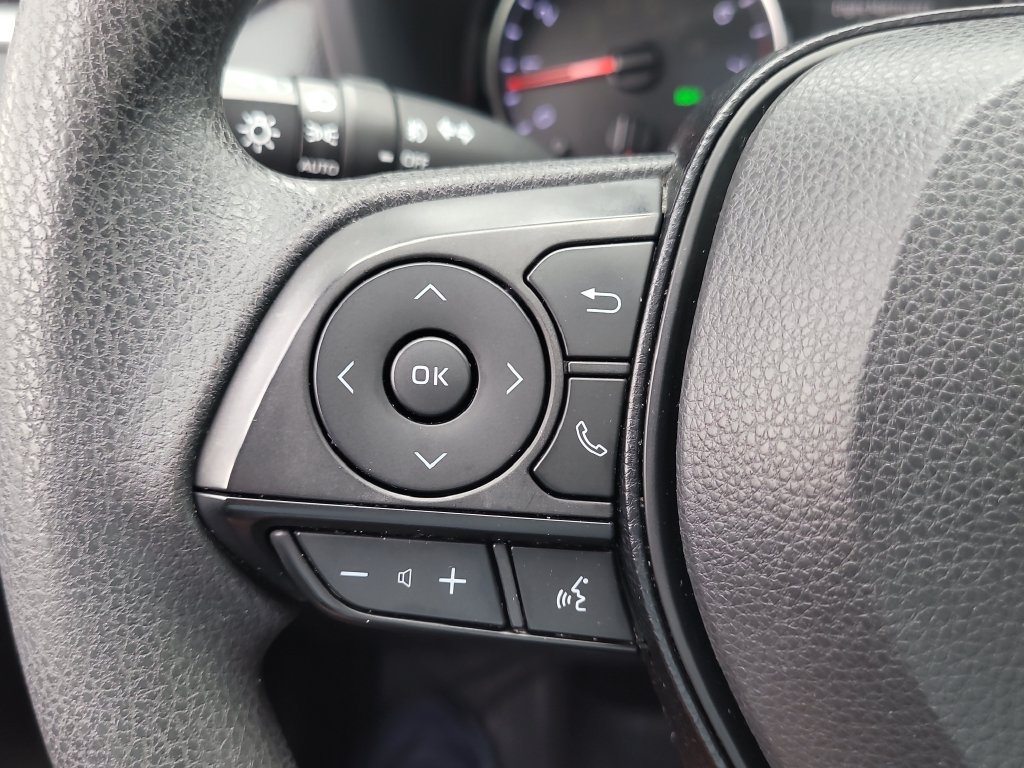 Used 2019 Toyota RAV4 XLE FWD image 27