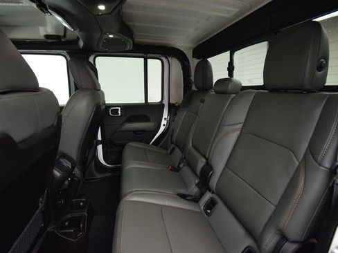 New 2026 Jeep Gladiator Mojave w/ Steel Bumper Group image 41