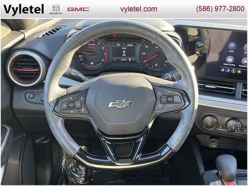 Certified 2024 Chevrolet Trax RS w/ Driver Confidence Package image 13