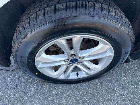 Used 2020 Ford Edge SEL w/ Convenience Package image 22