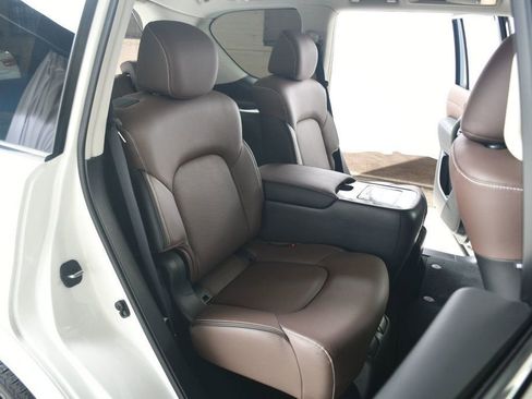 Used 2024 INFINITI QX80 Premium Select w/ Cargo Package image 38