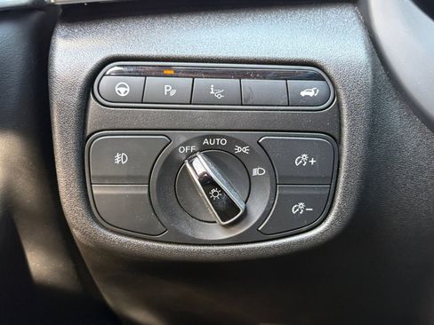 Used 2023 INFINITI QX50 Sensory AWD/4WD image 32