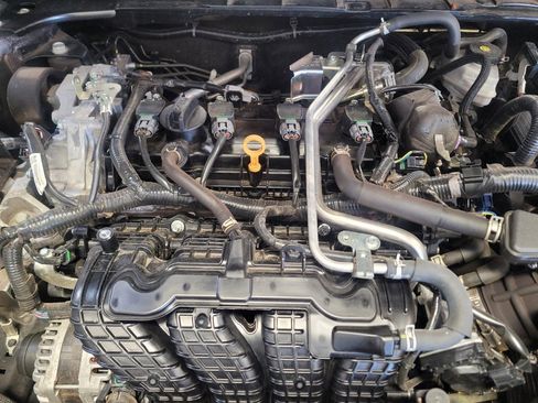 Used 2024 Nissan Altima 2.5 S FWD image 30