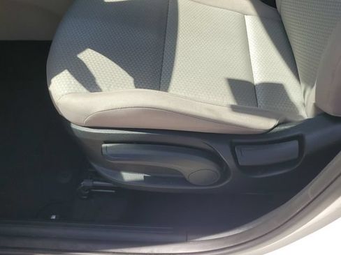 Certified 2024 Kia Soul LX FWD image 18