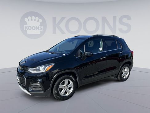 Used 2019 Chevrolet Trax LT w/ LT Convenience Package FWD image 1