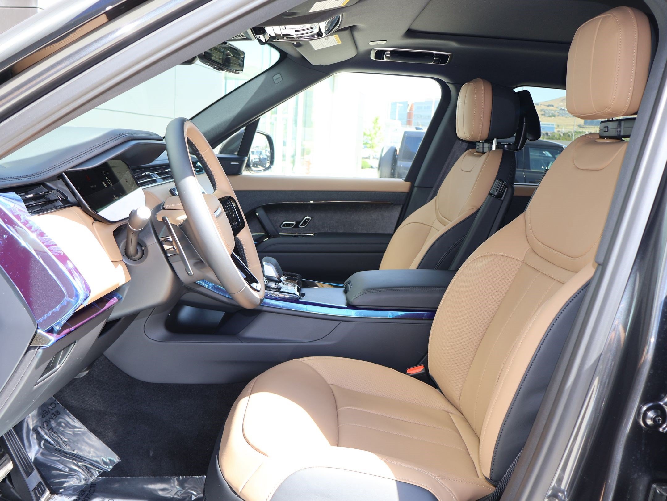 New 2026 Land Rover Range Rover Sport Dynamic SE AWD/4WD image 17