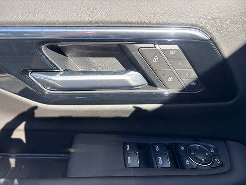 New 2026 Chevrolet Tahoe High Country AWD/4WD image 14