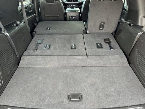 Used 2023 Chevrolet Tahoe RST image 17