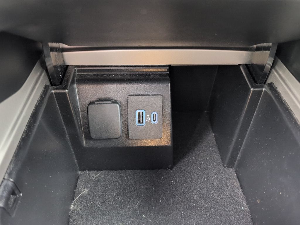 Used 2023 Ford Explorer ST w/ Equipment Group 401A AWD/4WD image 25