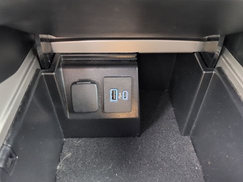 Used 2023 Ford Explorer ST w/ Equipment Group 401A AWD/4WD image 25