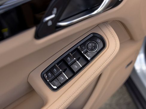 New 2026 Porsche Macan Turbo AWD/4WD image 23