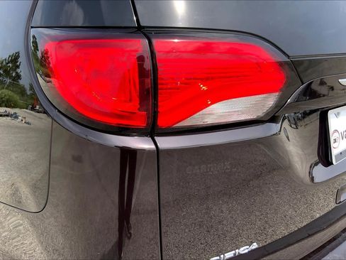 Used 2017 Chrysler Pacifica Touring-L Plus w/ Tire & Wheel Group FWD image 28