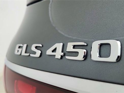 Used 2025 Mercedes-Benz GLS 450 GLS 450 image 17