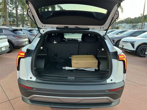 New 2026 Chevrolet Blazer EV LT w/ LPO, All-Weather Mat Package FWD image 24