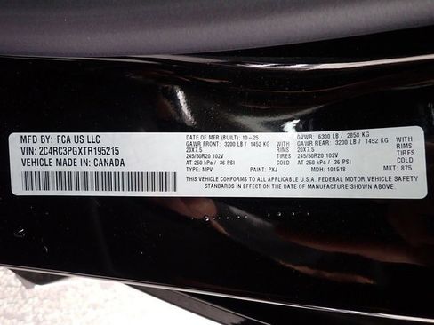 New 2026 Chrysler Pacifica Pinnacle image 16