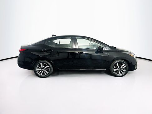 Used 2025 Nissan Versa SV FWD image 10