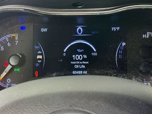 Certified 2020 Jeep Grand Cherokee Limited AWD/4WD image 17