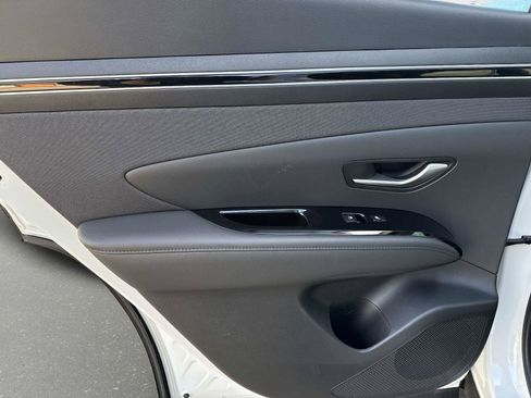 Used 2024 Hyundai Tucson Limited image 11