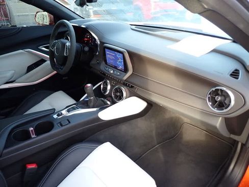 Certified 2022 Chevrolet Camaro SS image 21