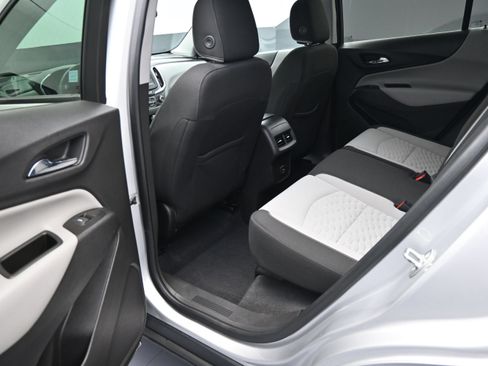Used 2021 Chevrolet Equinox LS w/ LS Convenience Package FWD image 26