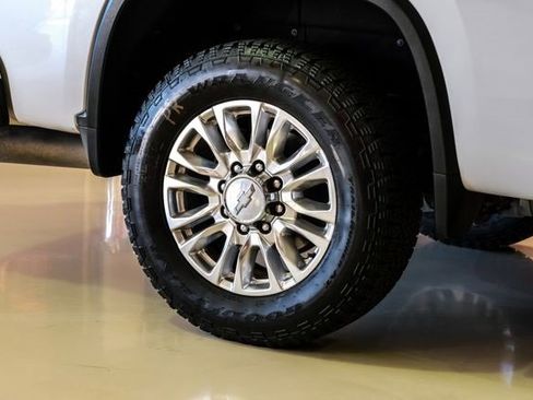 Used 2020 Chevrolet Silverado 3500 High Country image 53