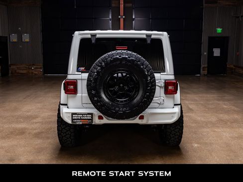Used 2021 Jeep Wrangler Unlimited Sahara AWD/4WD image 8
