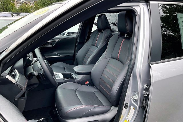 Used 2024 Toyota RAV4 XSE w/ Premium Package AWD/4WD image 5