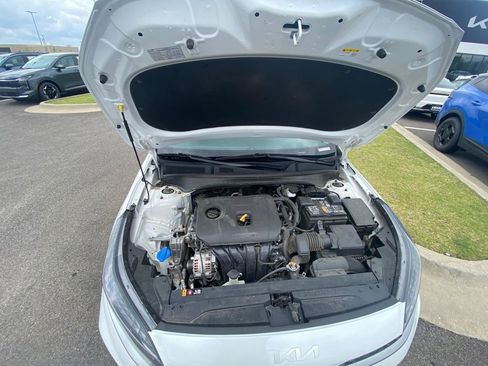 Certified 2024 Kia Forte LXS FWD image 28
