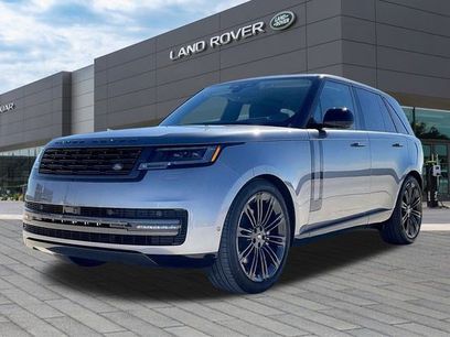 New 2025 Land Rover Range Rover SE