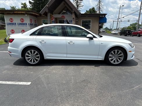 Used 2018 Audi A4 2.0T Premium w/ Convenience Package image 4