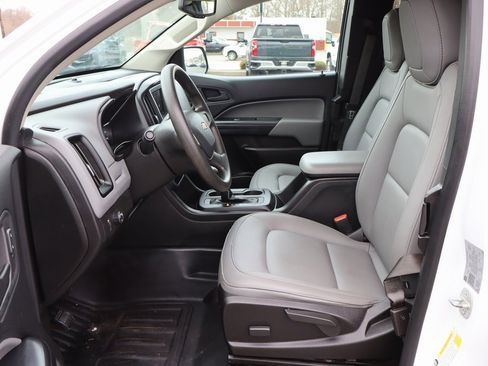 Used 2020 Chevrolet Colorado W/T image 3