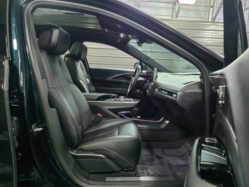 Used 2024 Cadillac Lyriq Sport image 14