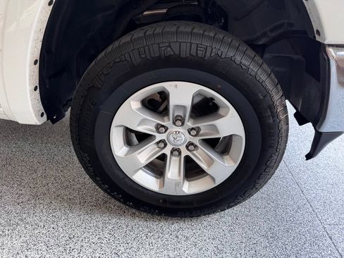 Used 2020 RAM 1500 Laramie AWD/4WD image 12