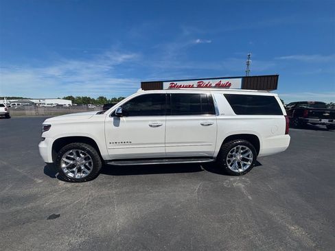 Used 2016 Chevrolet Suburban LTZ AWD/4WD image 2
