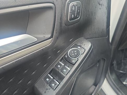 Used 2020 Ford Escape SEL image 18