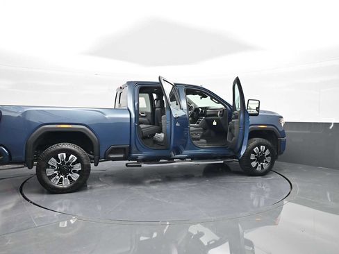 New 2025 GMC Sierra 2500 Denali w/ Denali Reserve Package image 37