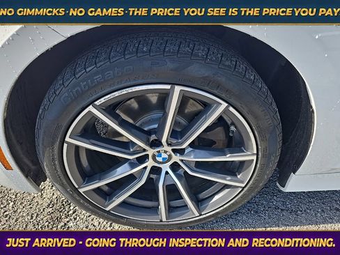 Used 2021 BMW 330i Sedan w/ Convenience Package RWD image 12