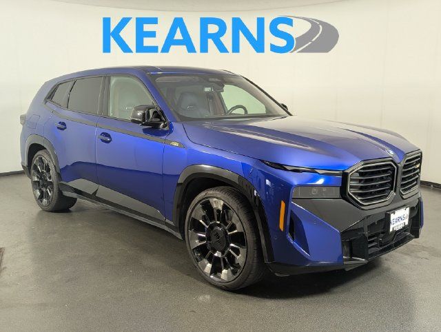 Used 2023 BMW XM AWD/4WD image 1