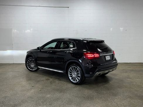 Used 2019 Mercedes-Benz GLA 250 4MATIC image 5